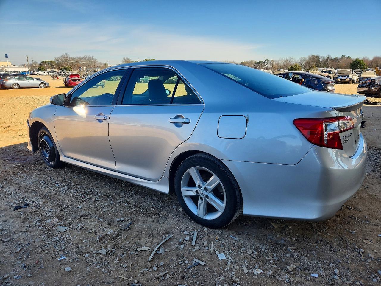 2012 TOYOTA CAMRY BASE photo 2