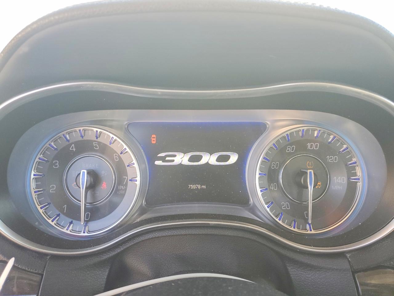 2018 CHRYSLER 300 LIMITED photo 9