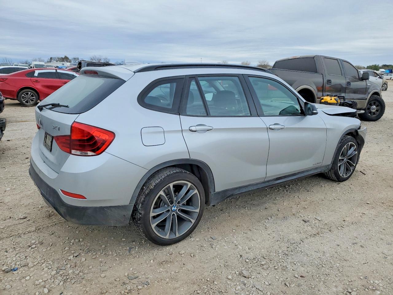 2015 BMW X1 SDRIVE28I photo 3