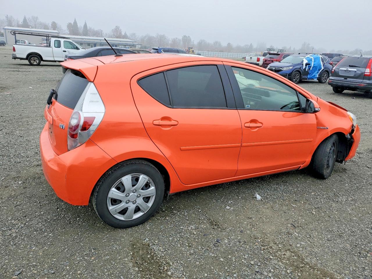 2013 TOYOTA PRIUS C photo 3