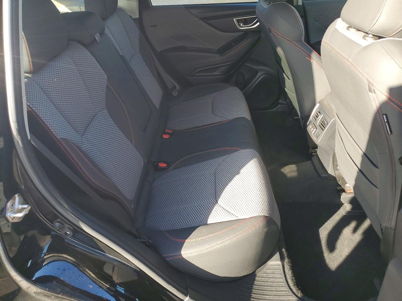 2019 SUBARU FORESTER SPORT photo 11