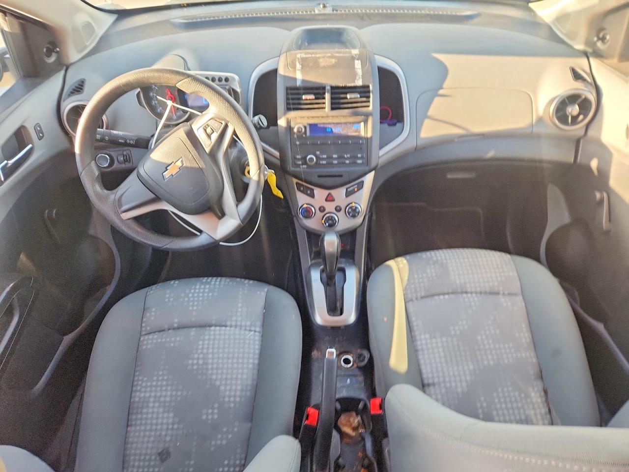 2014 CHEVROLET SONIC LS photo 8