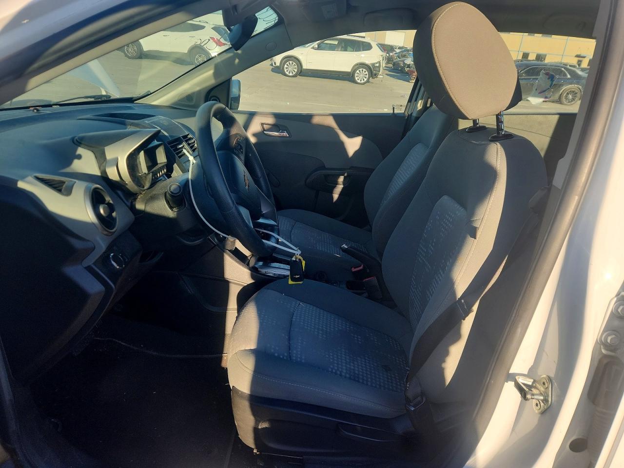 2014 CHEVROLET SONIC LS photo 7