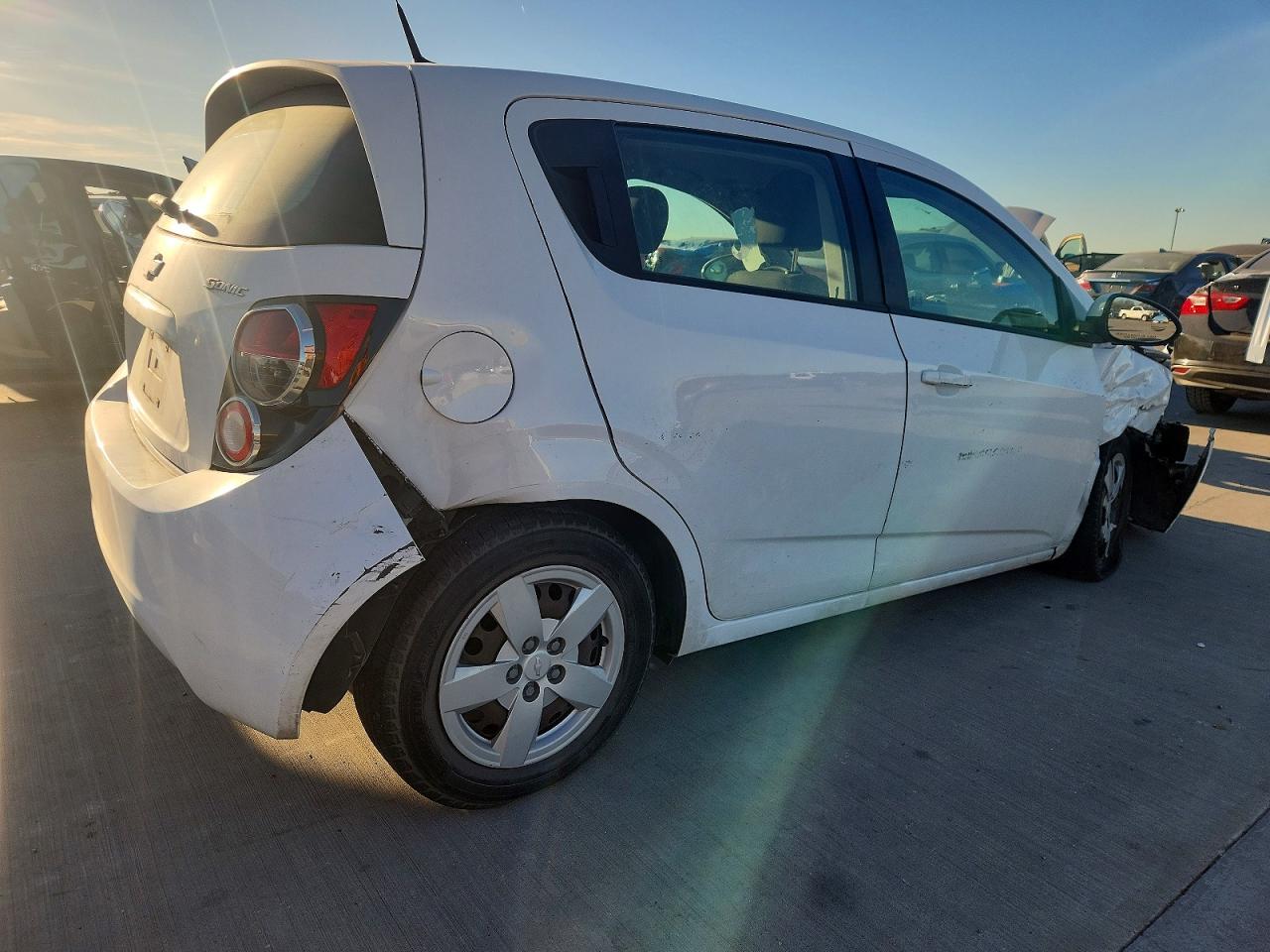 2014 CHEVROLET SONIC LS photo 3