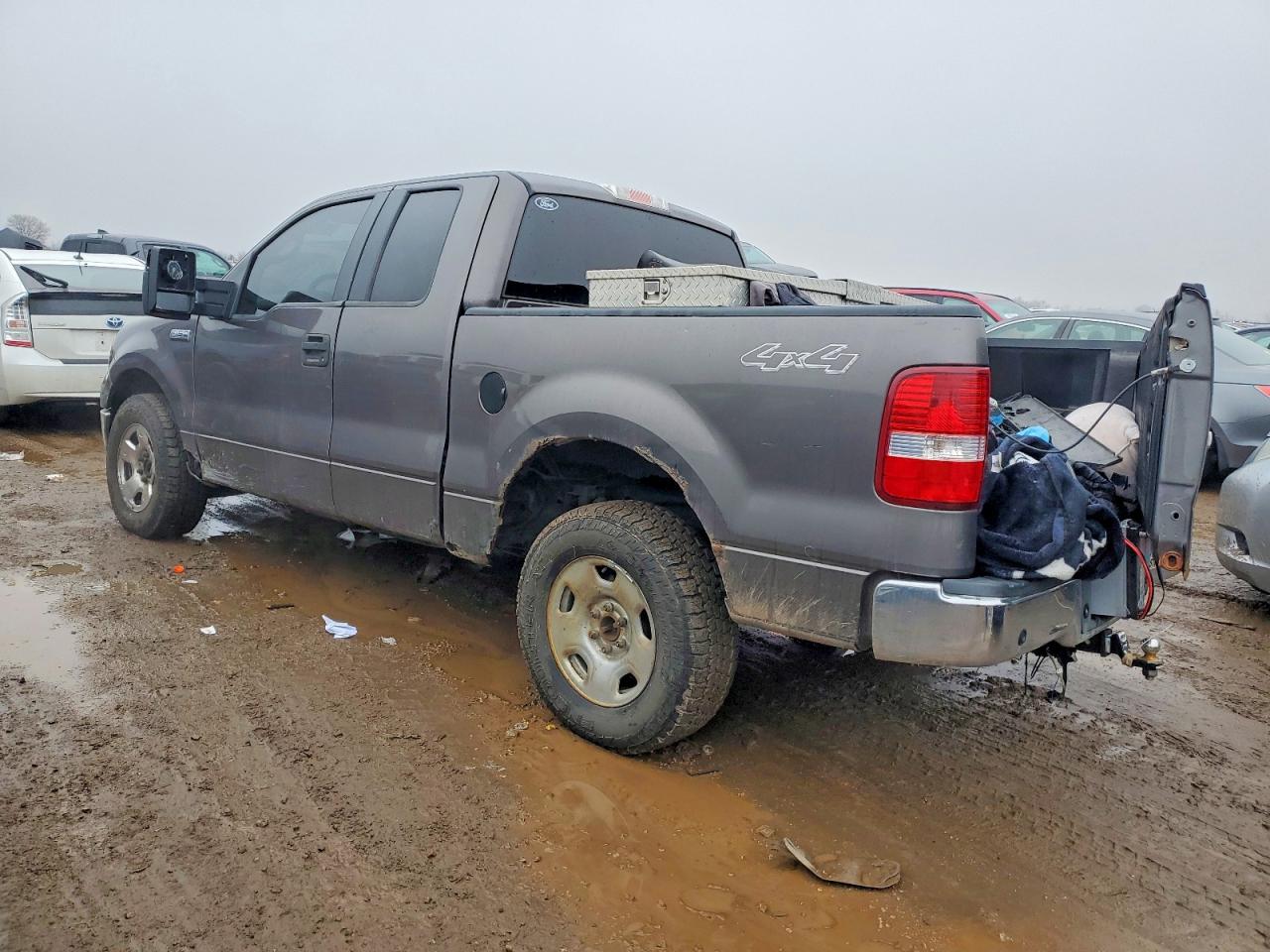 2004 FORD F150 photo 2