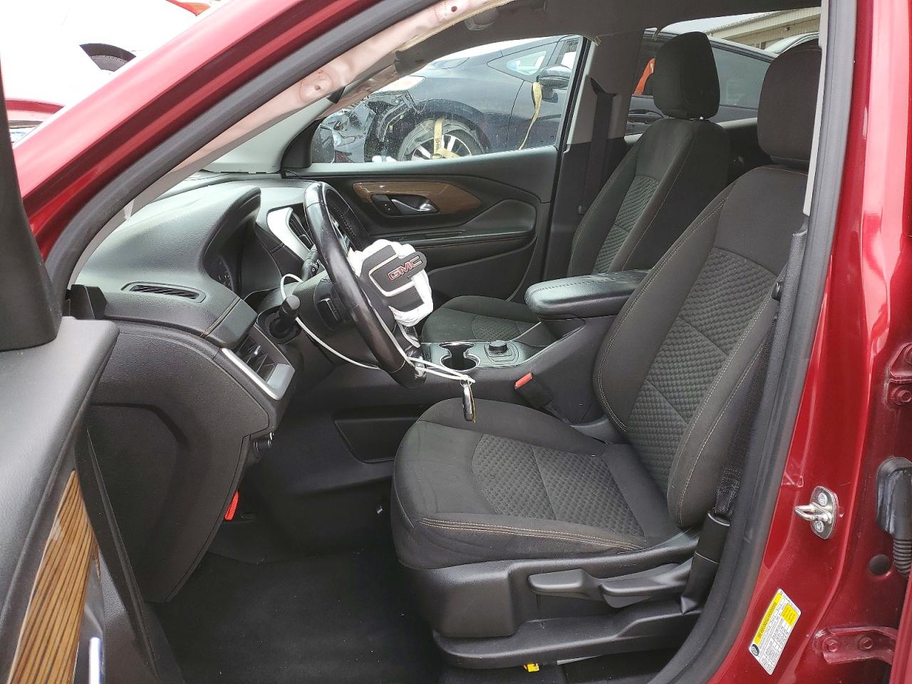 2018 GMC TERRAIN SLE photo 13