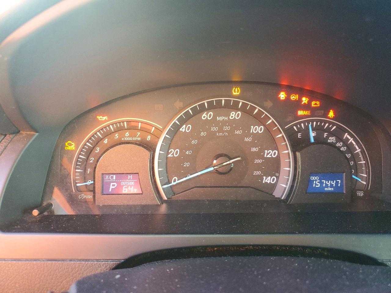 2015 TOYOTA CAMRY LE photo 9