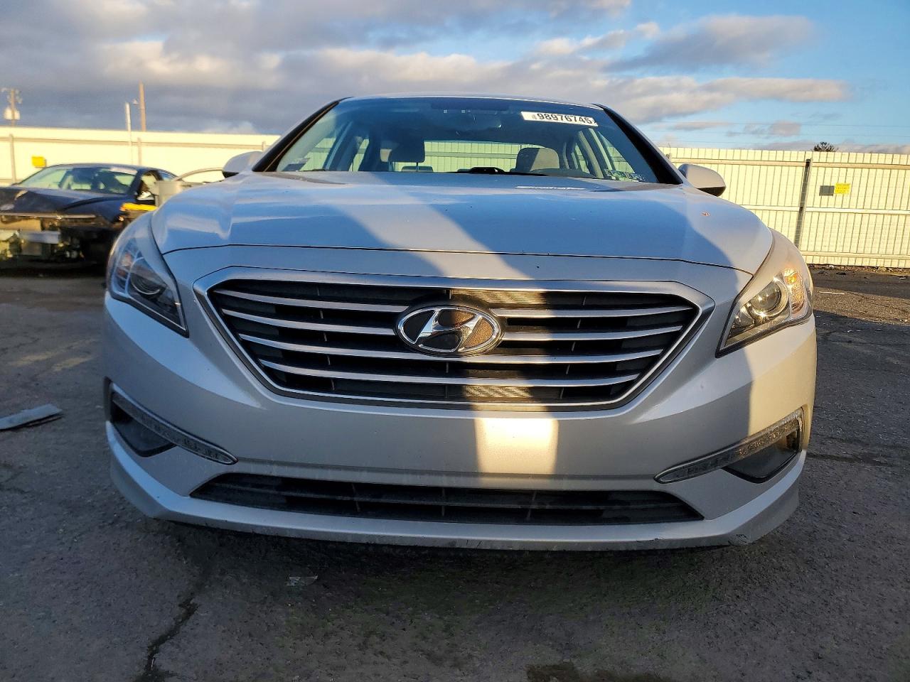 2015 HYUNDAI SONATA SE photo 5