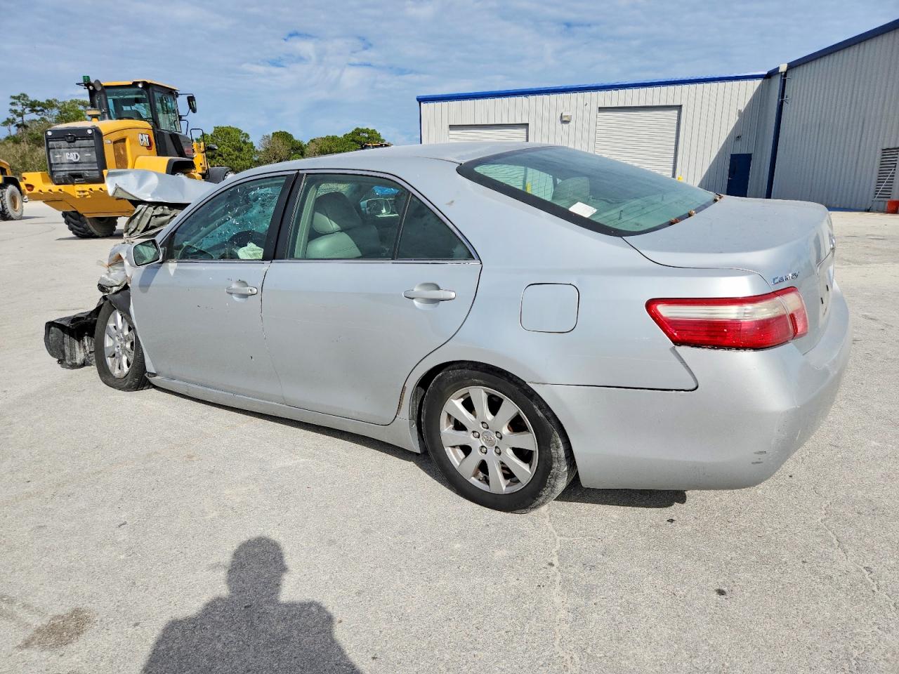 2007 TOYOTA CAMRY LE photo 2