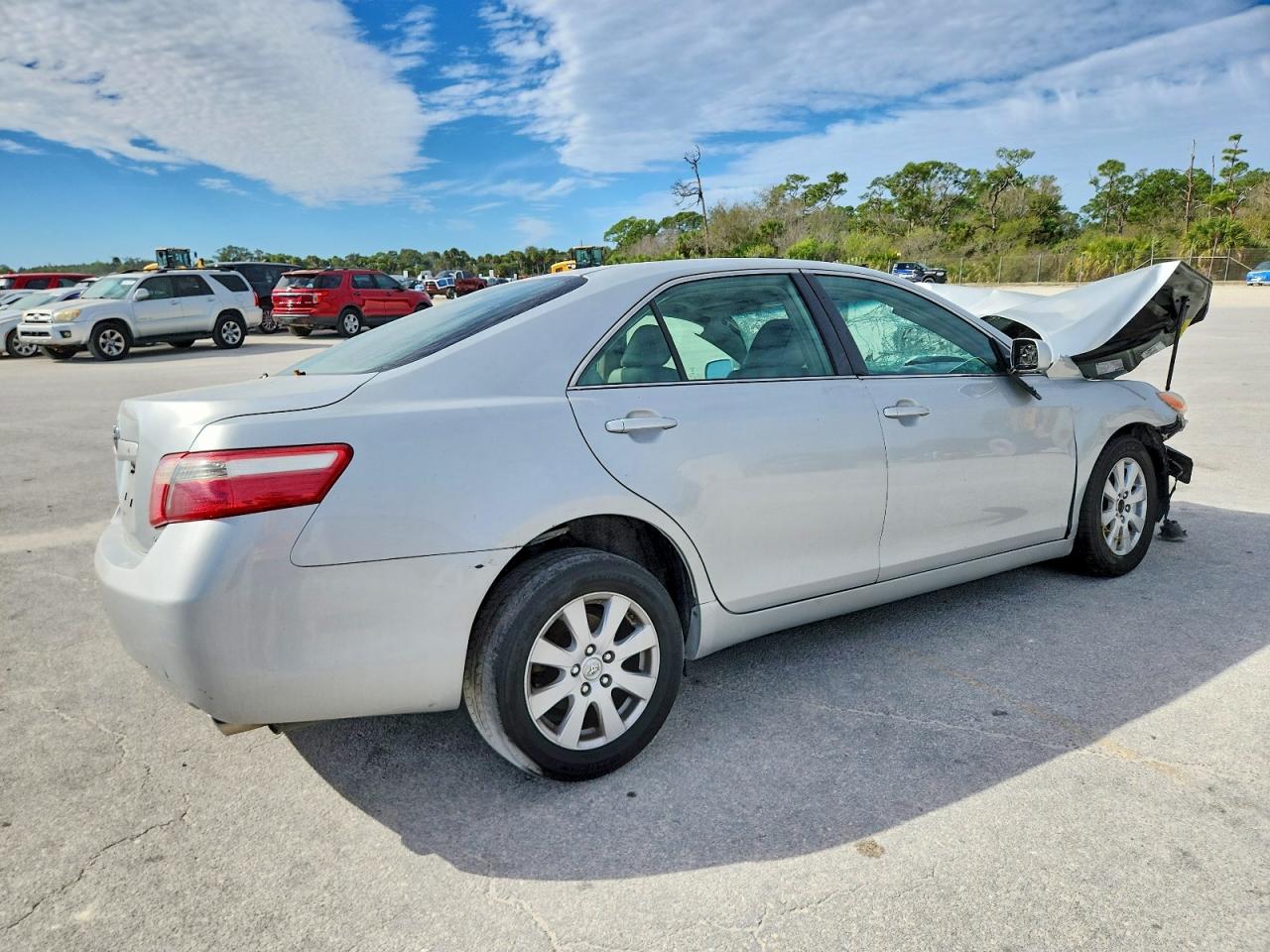2007 TOYOTA CAMRY LE photo 3