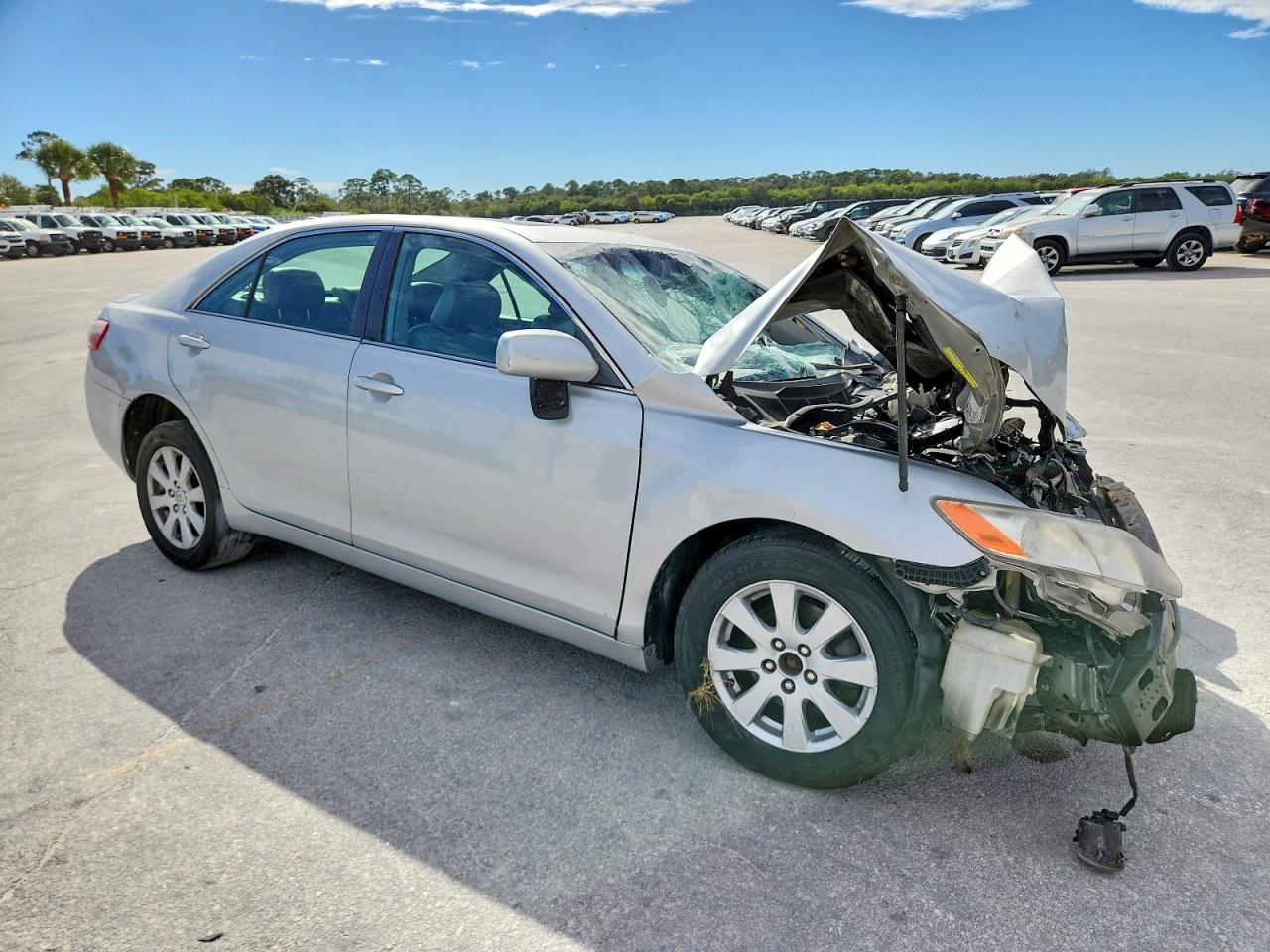 2007 TOYOTA CAMRY LE photo 4