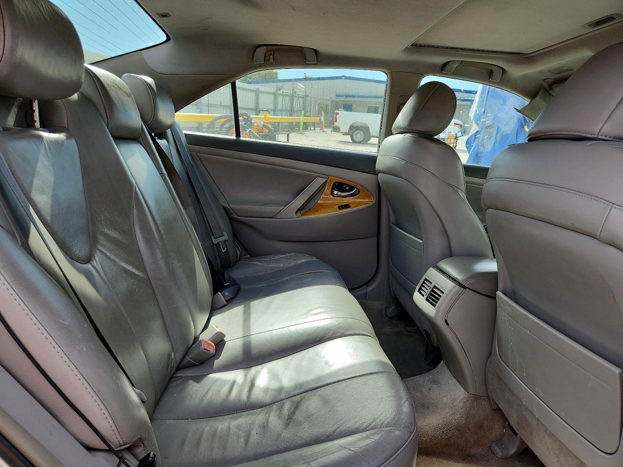 2007 TOYOTA CAMRY LE photo 10