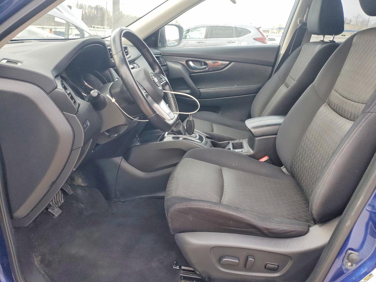 2017 NISSAN ROGUE S photo 7