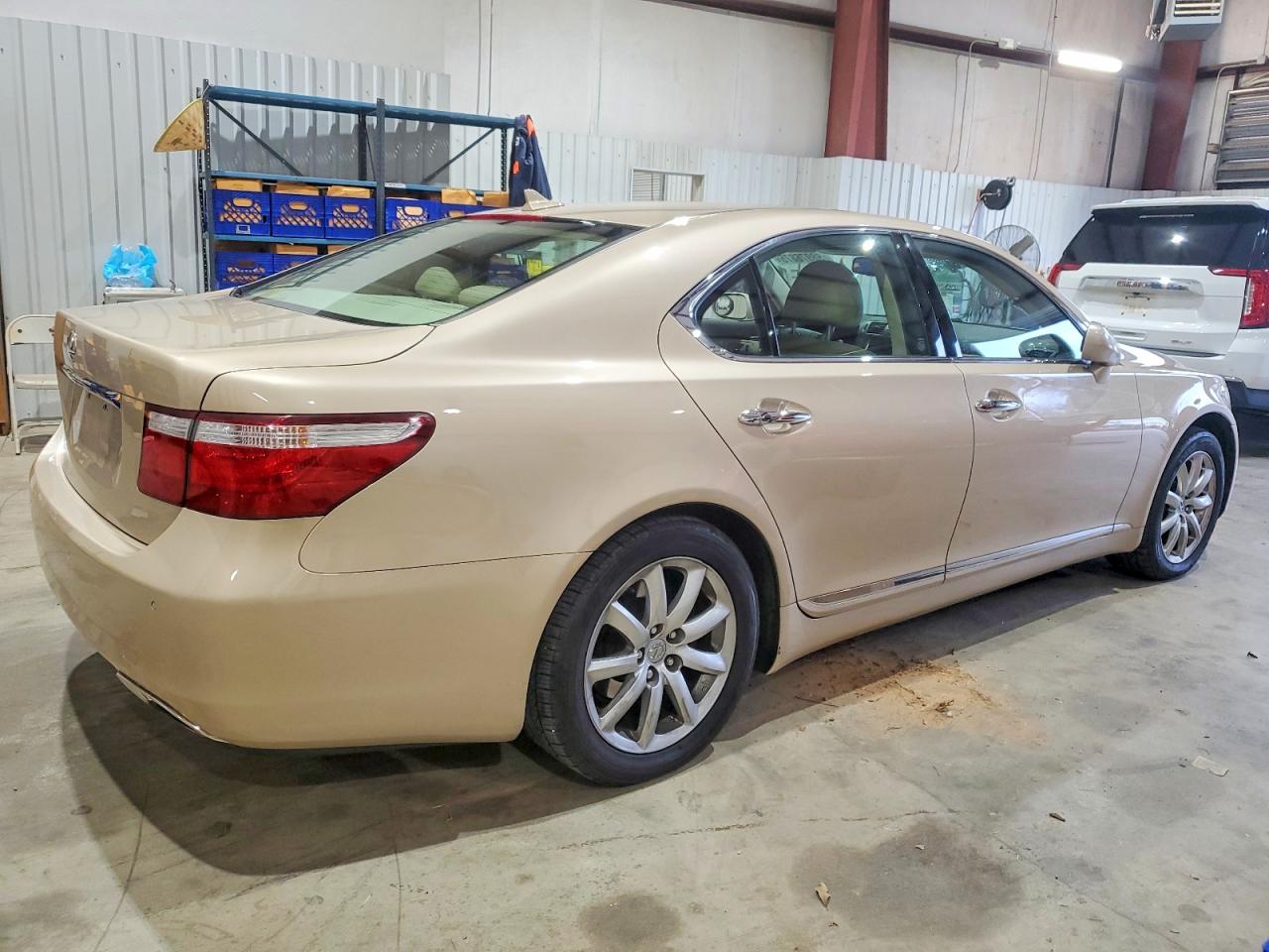 2009 LEXUS LS 460 photo 3