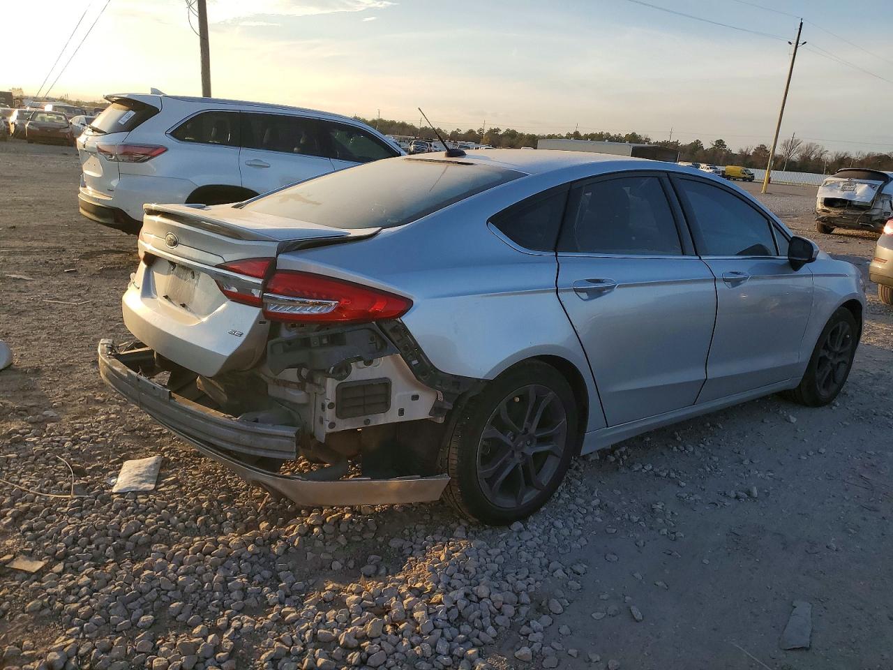 2018 FORD FUSION SE photo 3