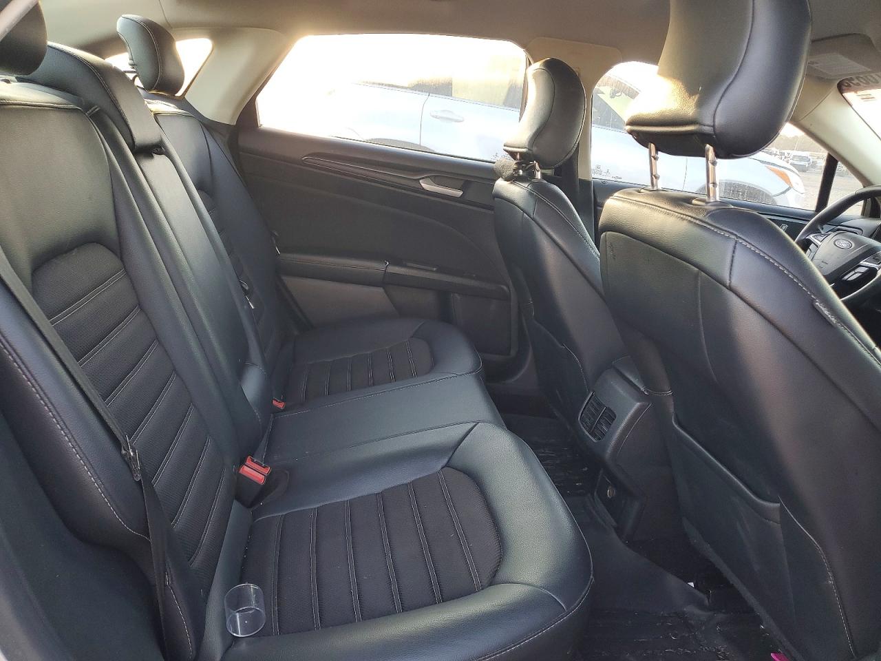 2018 FORD FUSION SE photo 10