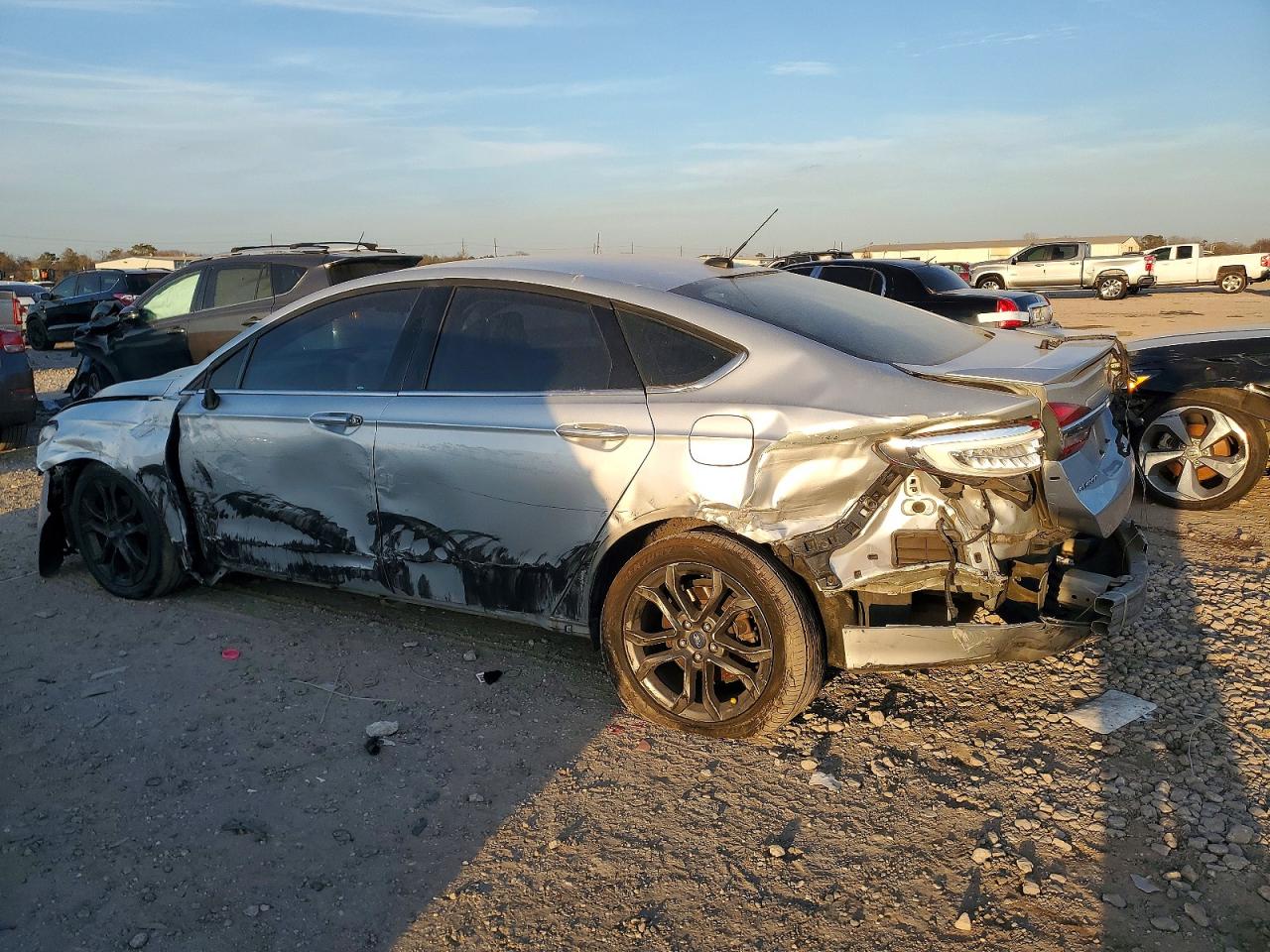 2018 FORD FUSION SE photo 2