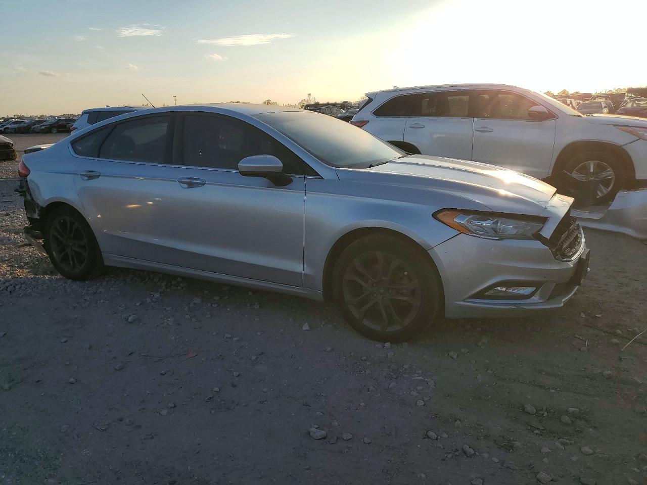 2018 FORD FUSION SE photo 4