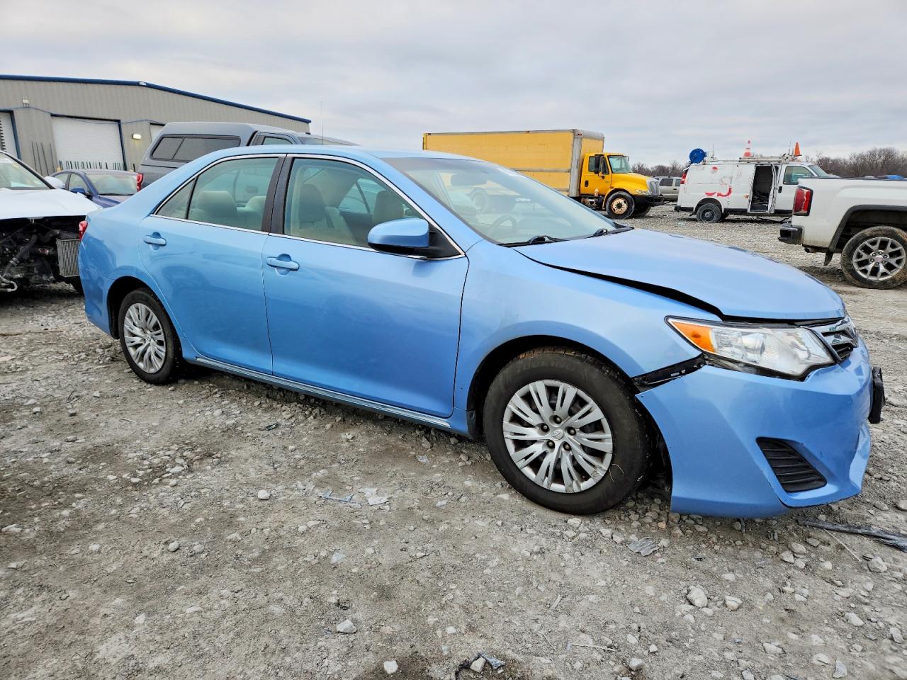 2012 TOYOTA CAMRY BASE photo 4