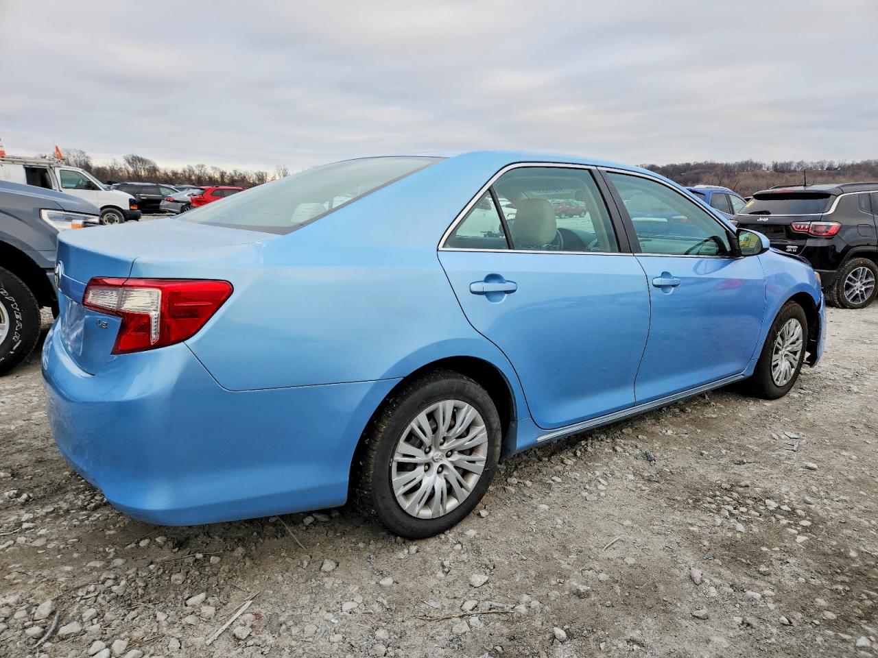 2012 TOYOTA CAMRY BASE photo 3