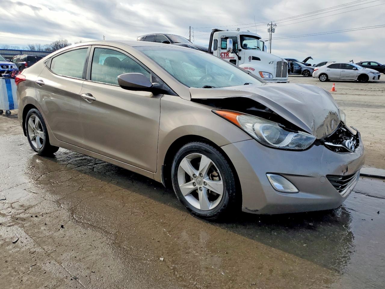 2013 HYUNDAI ELANTRA GLS photo 4