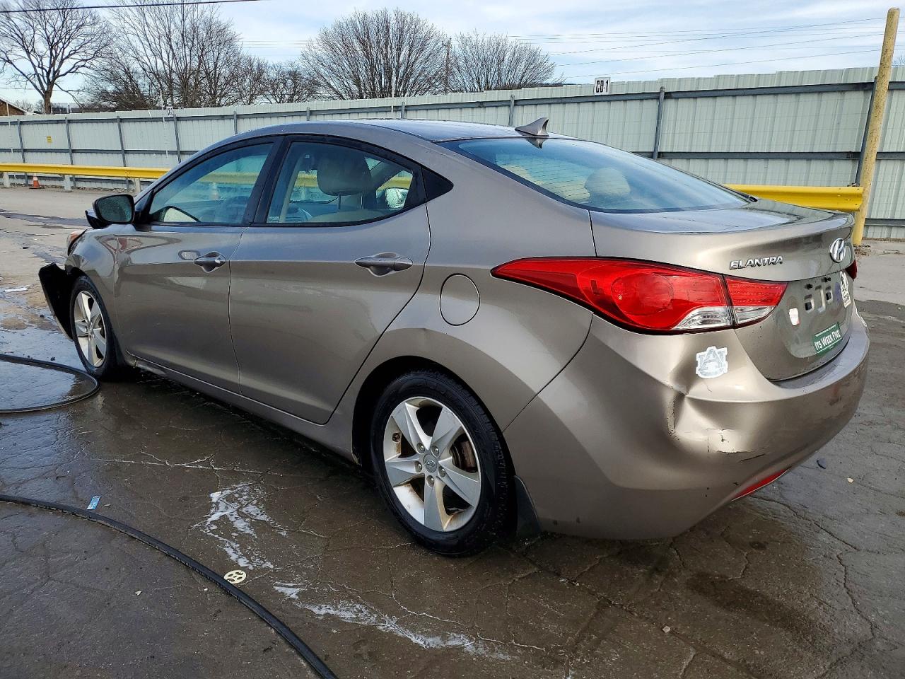 2013 HYUNDAI ELANTRA GLS photo 2
