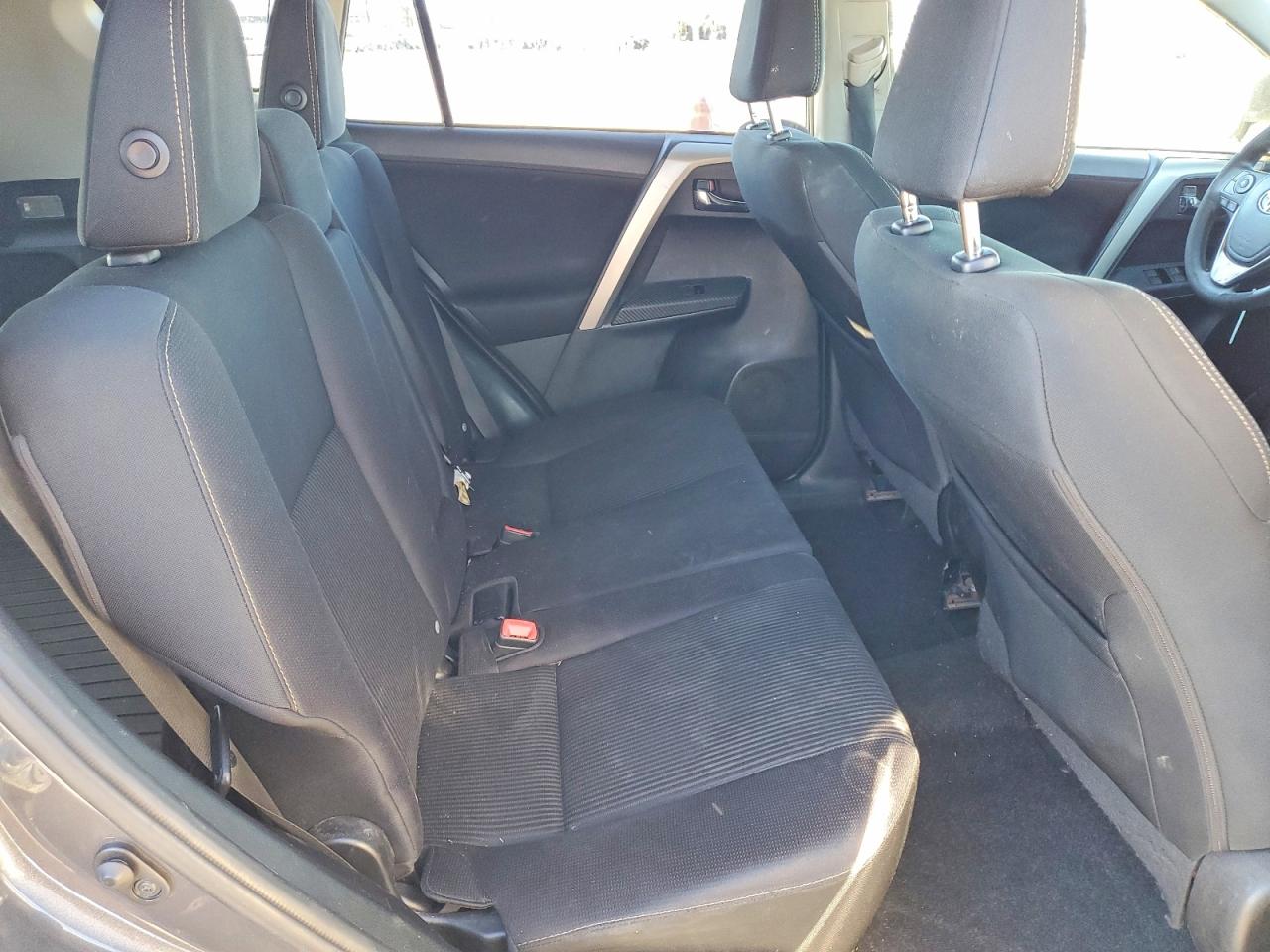 2014 TOYOTA RAV4 XLE photo 11