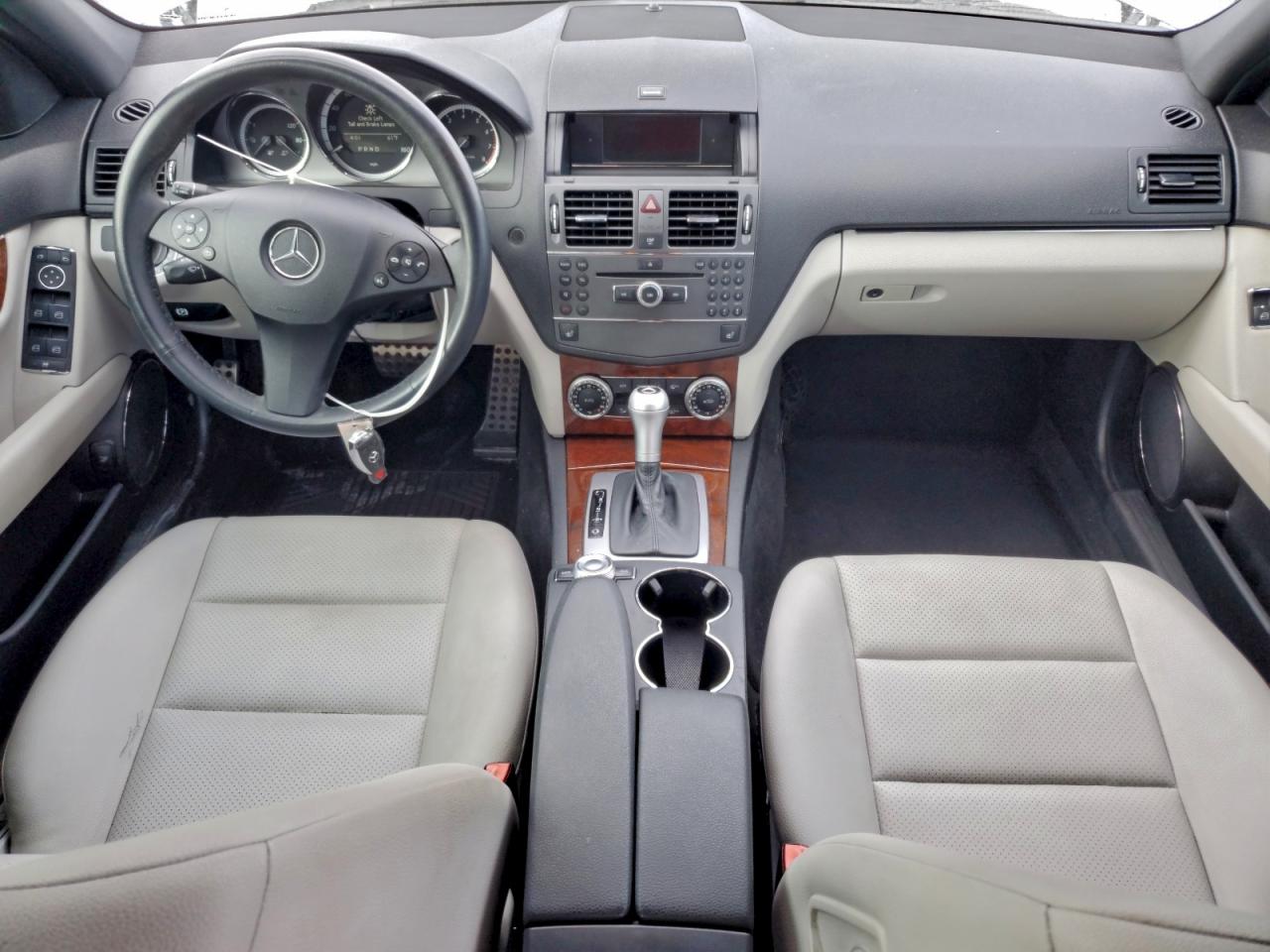 2010 MERCEDES-BENZ C 300 photo 8