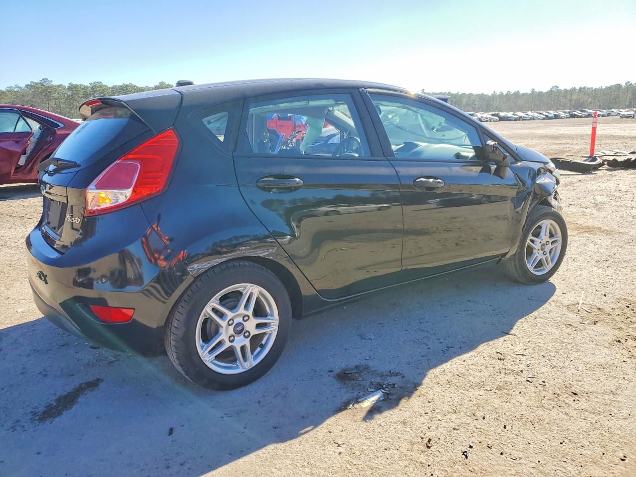 2019 FORD FIESTA SE photo 5
