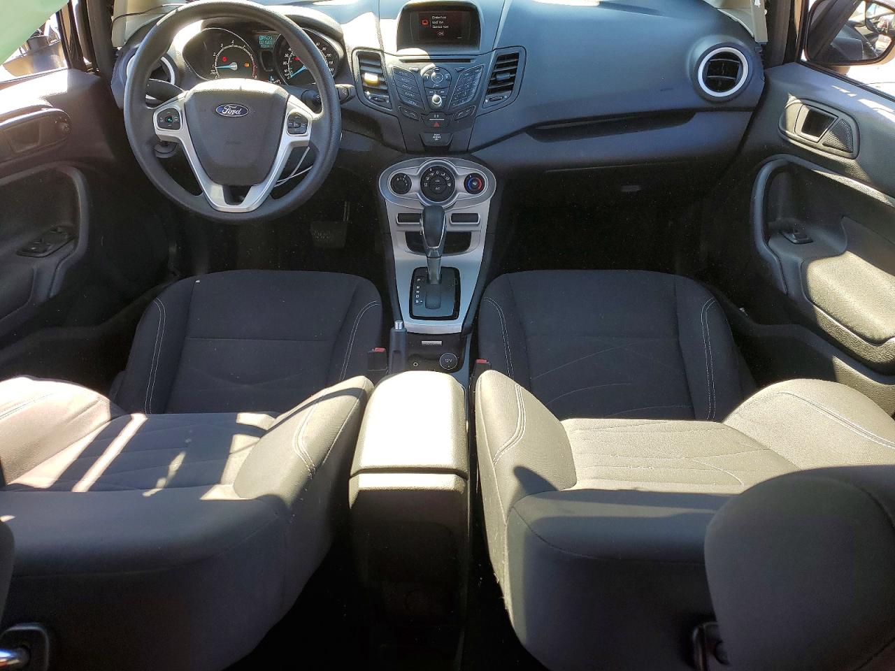 2019 FORD FIESTA SE photo 15