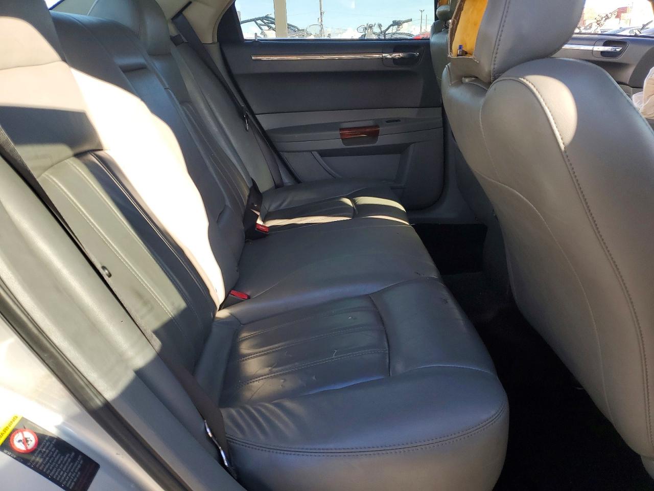 2005 CHRYSLER 300C photo 10