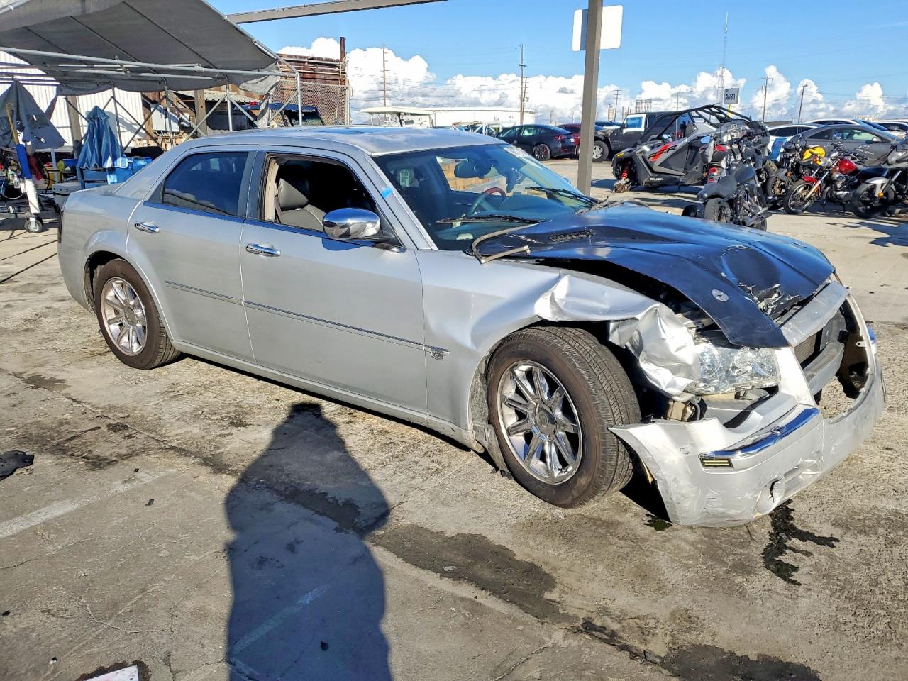 2005 CHRYSLER 300C photo 4