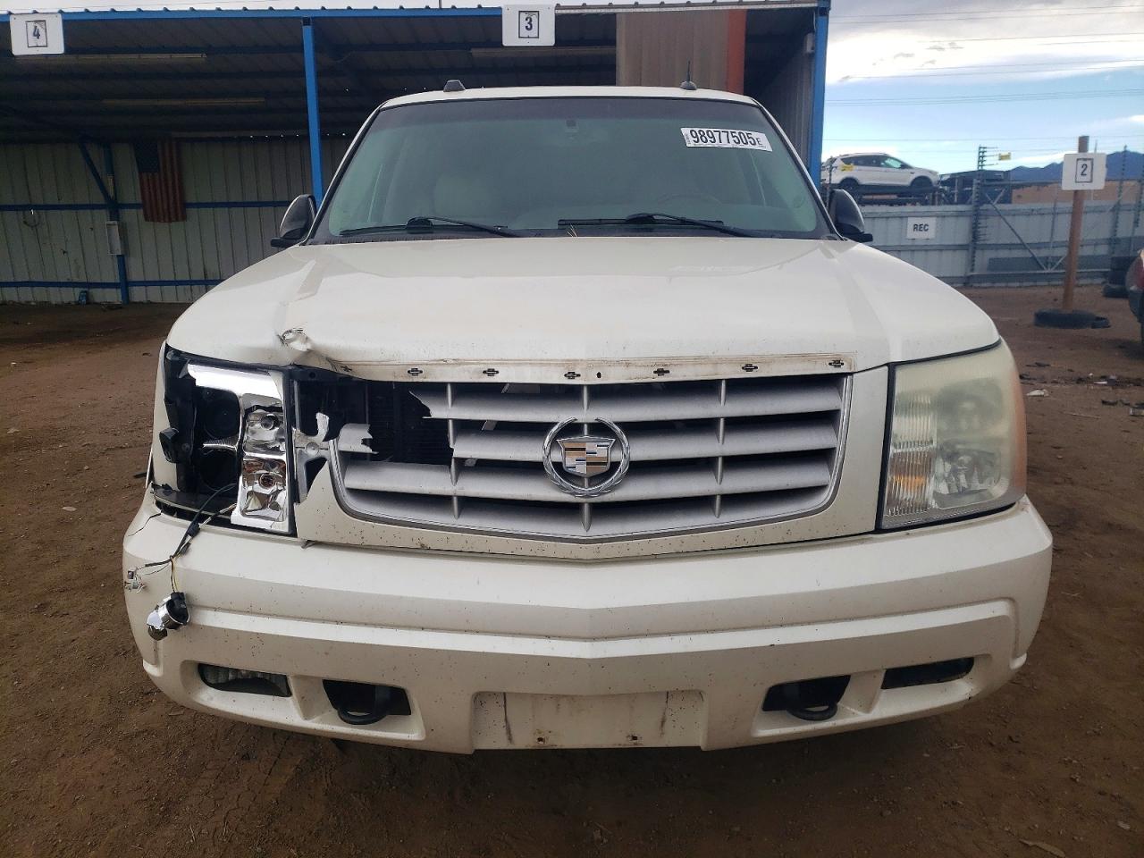 2005 CADILLAC ESCALADE LUXURY photo 9