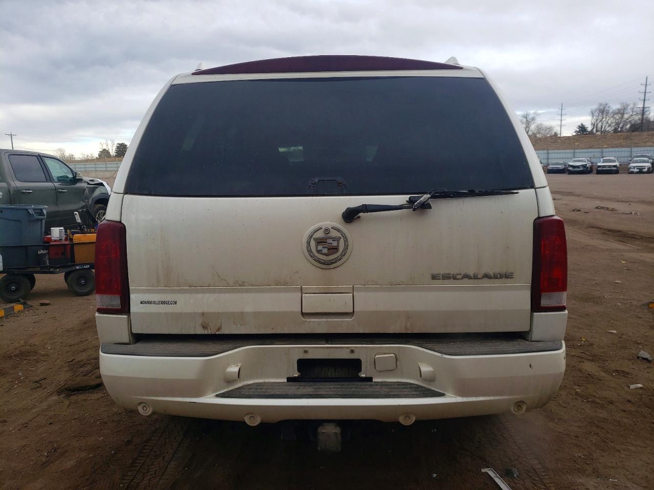 2005 CADILLAC ESCALADE LUXURY photo 11