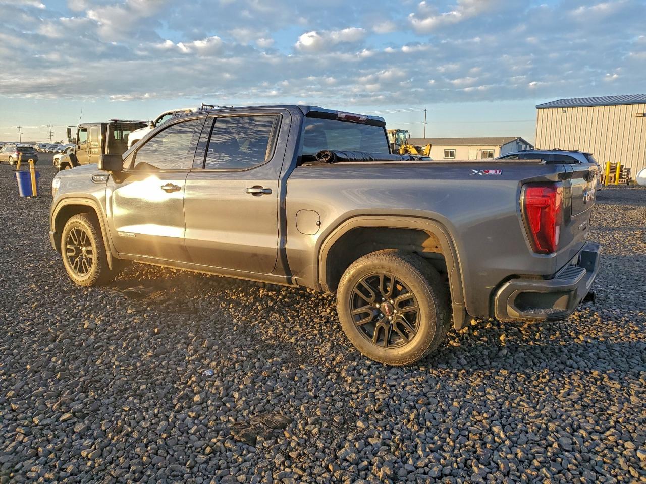 2022 GMC SIERRA LIMITED K1500 ELEVATION photo 2