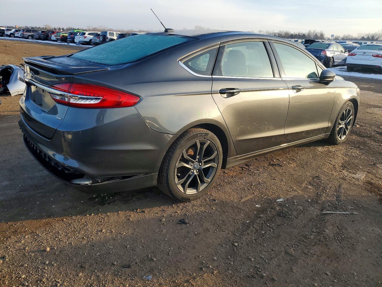 2018 FORD FUSION SE photo 3