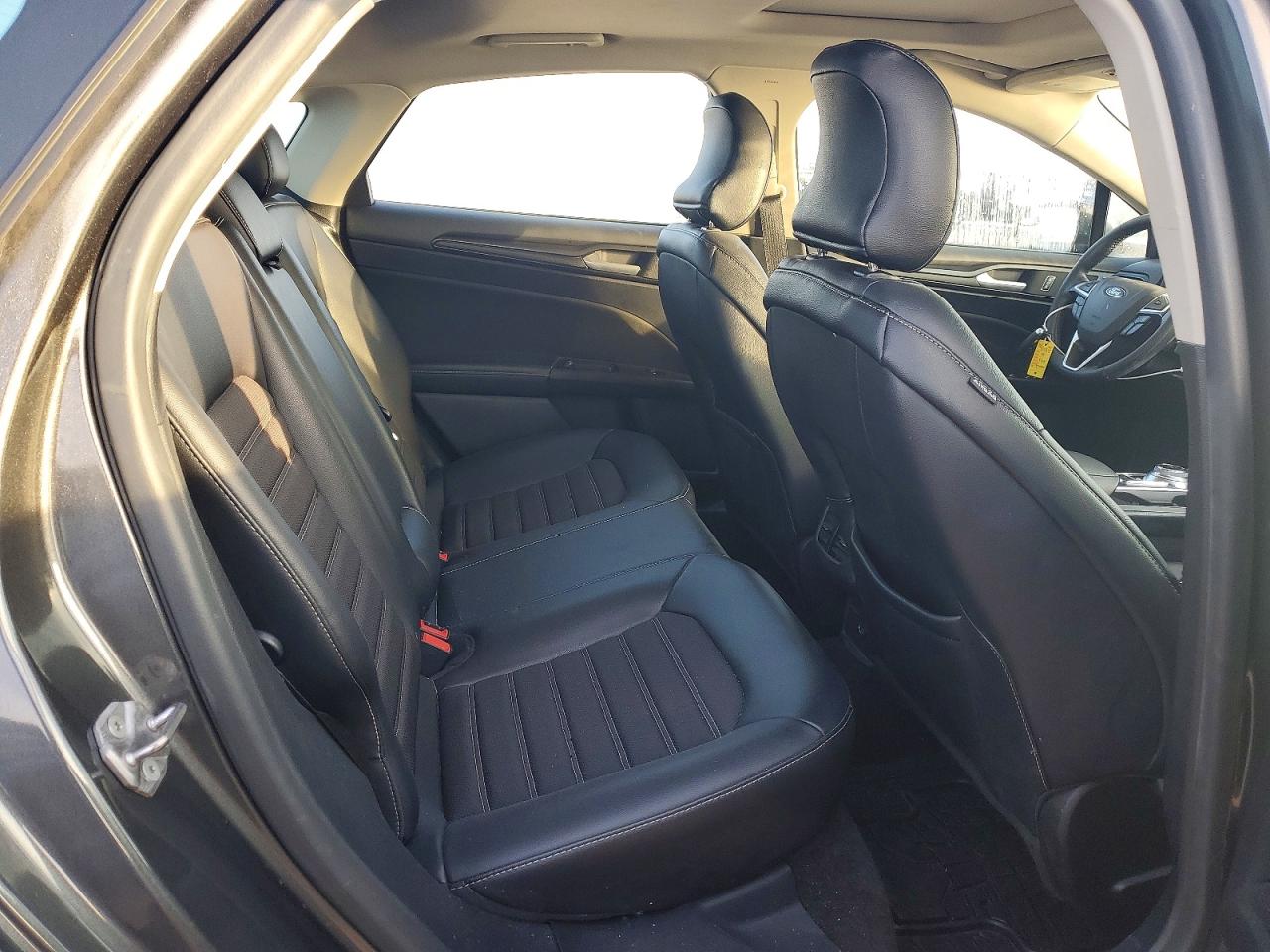 2018 FORD FUSION SE photo 10