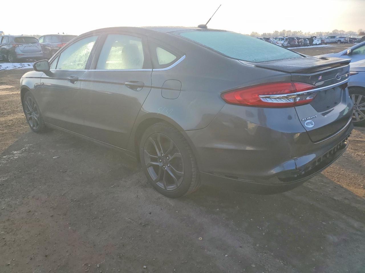 2018 FORD FUSION SE photo 2