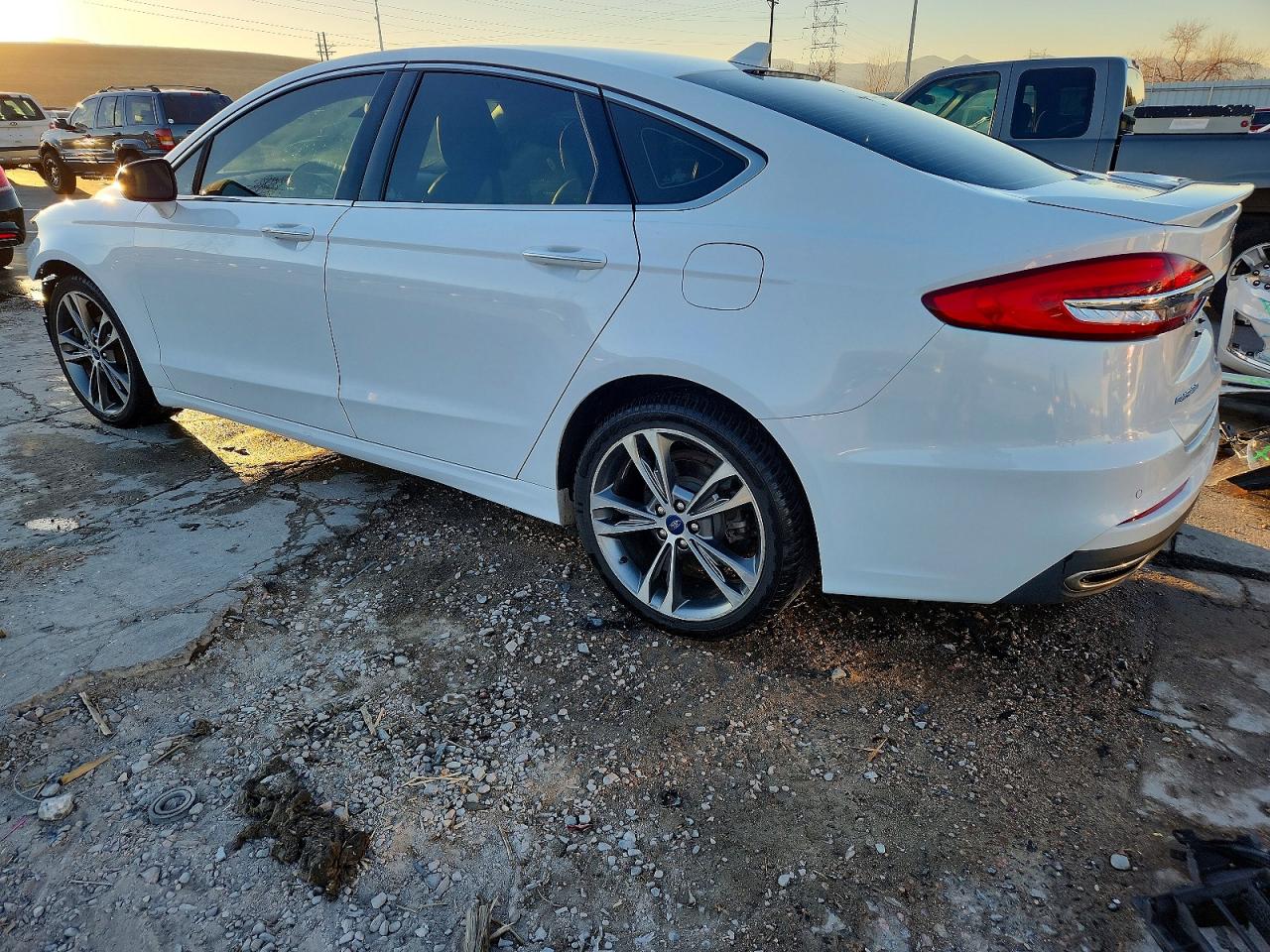 2020 FORD FUSION TITANIUM photo 2