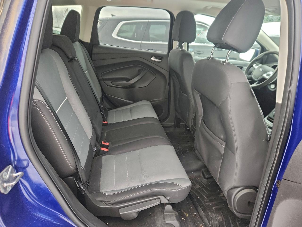 2015 FORD ESCAPE SE photo 10