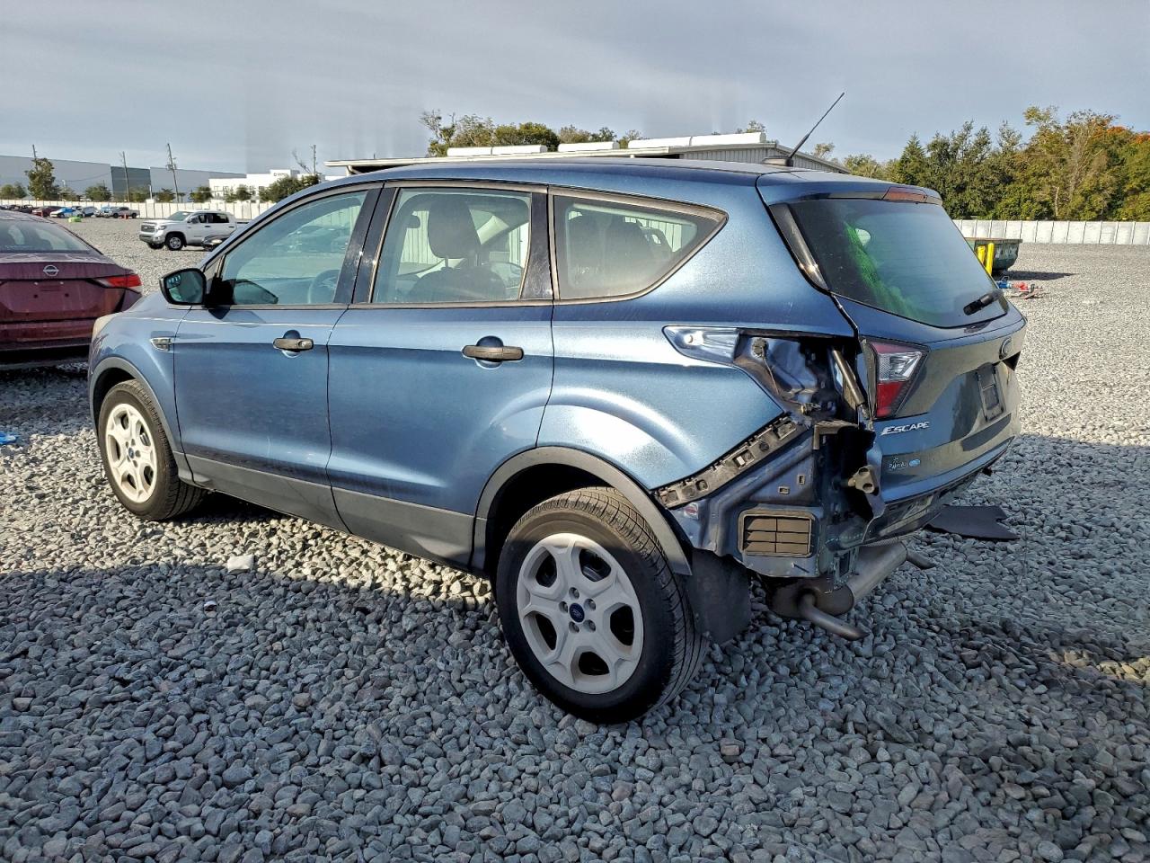 2018 FORD ESCAPE S photo 2