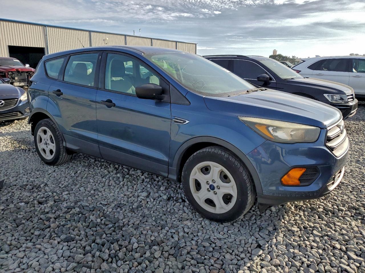 2018 FORD ESCAPE S photo 4