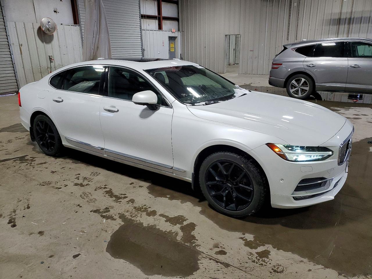 2018 VOLVO S90 T6 INSCRIPTION photo 4