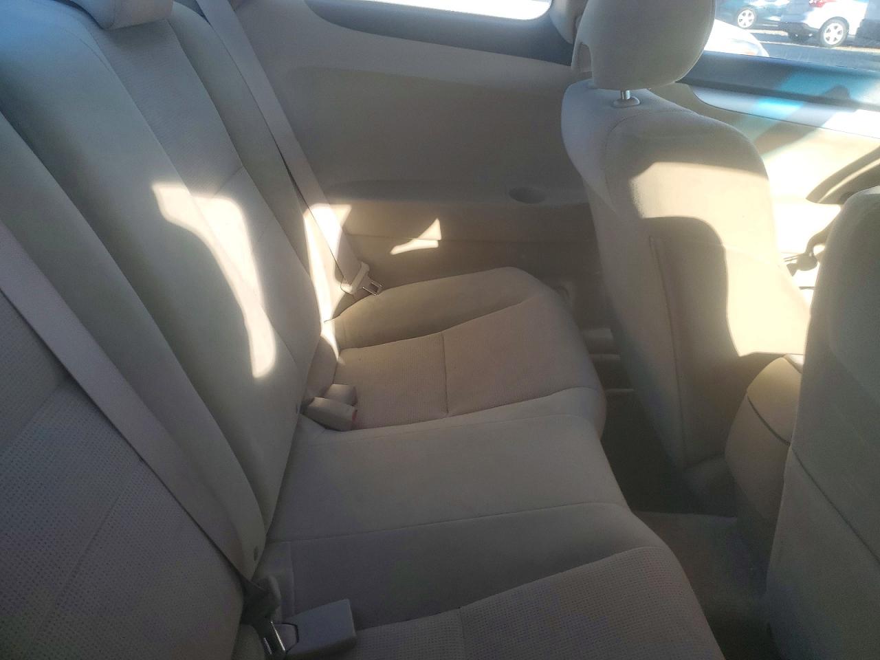 2004 HONDA ACCORD LX photo 19