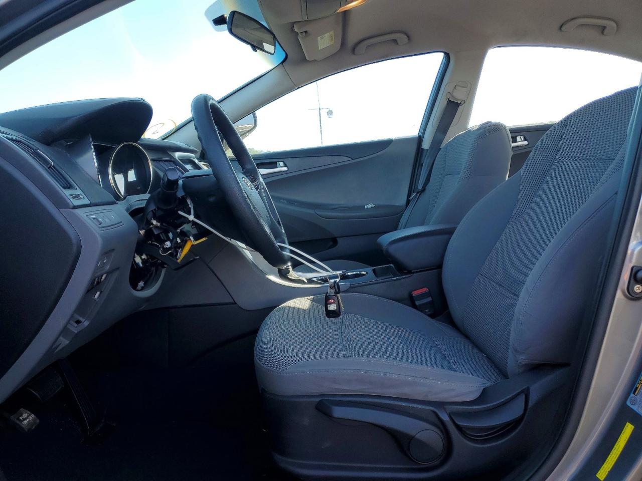 2011 HYUNDAI SONATA GLS photo 13