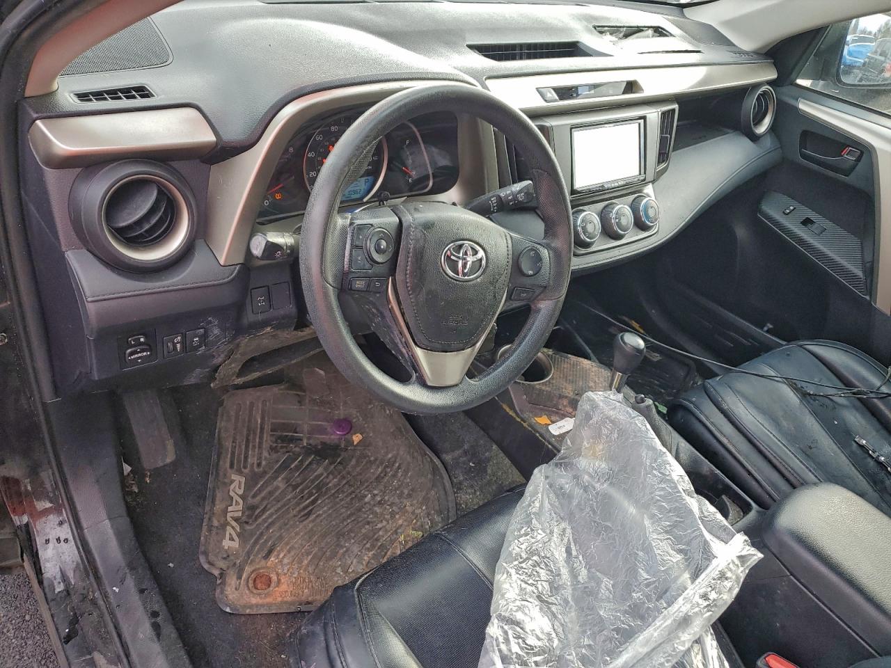 2014 TOYOTA RAV4 LE photo 29