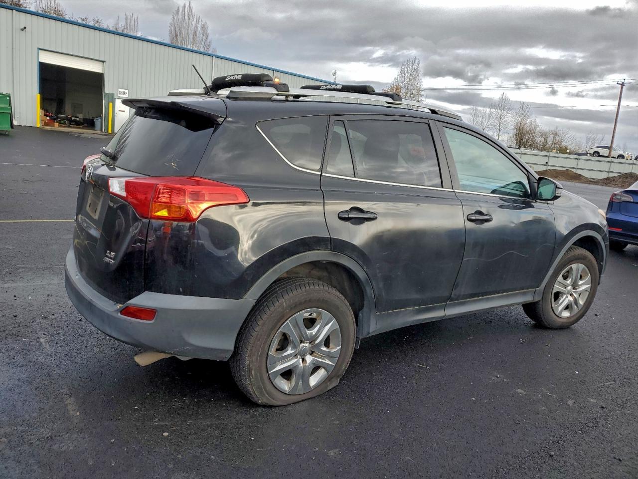 2014 TOYOTA RAV4 LE photo 9