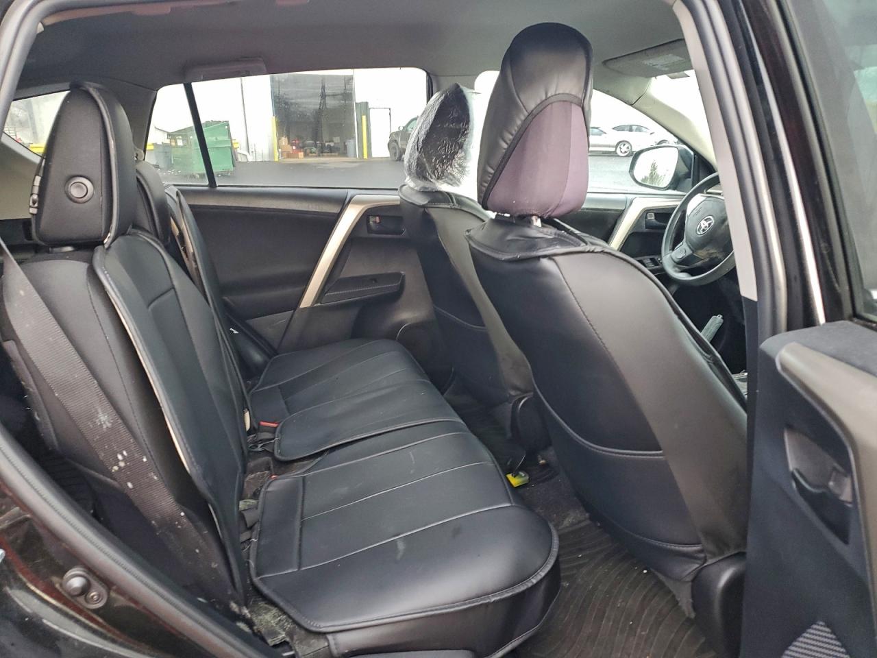 2014 TOYOTA RAV4 LE photo 37