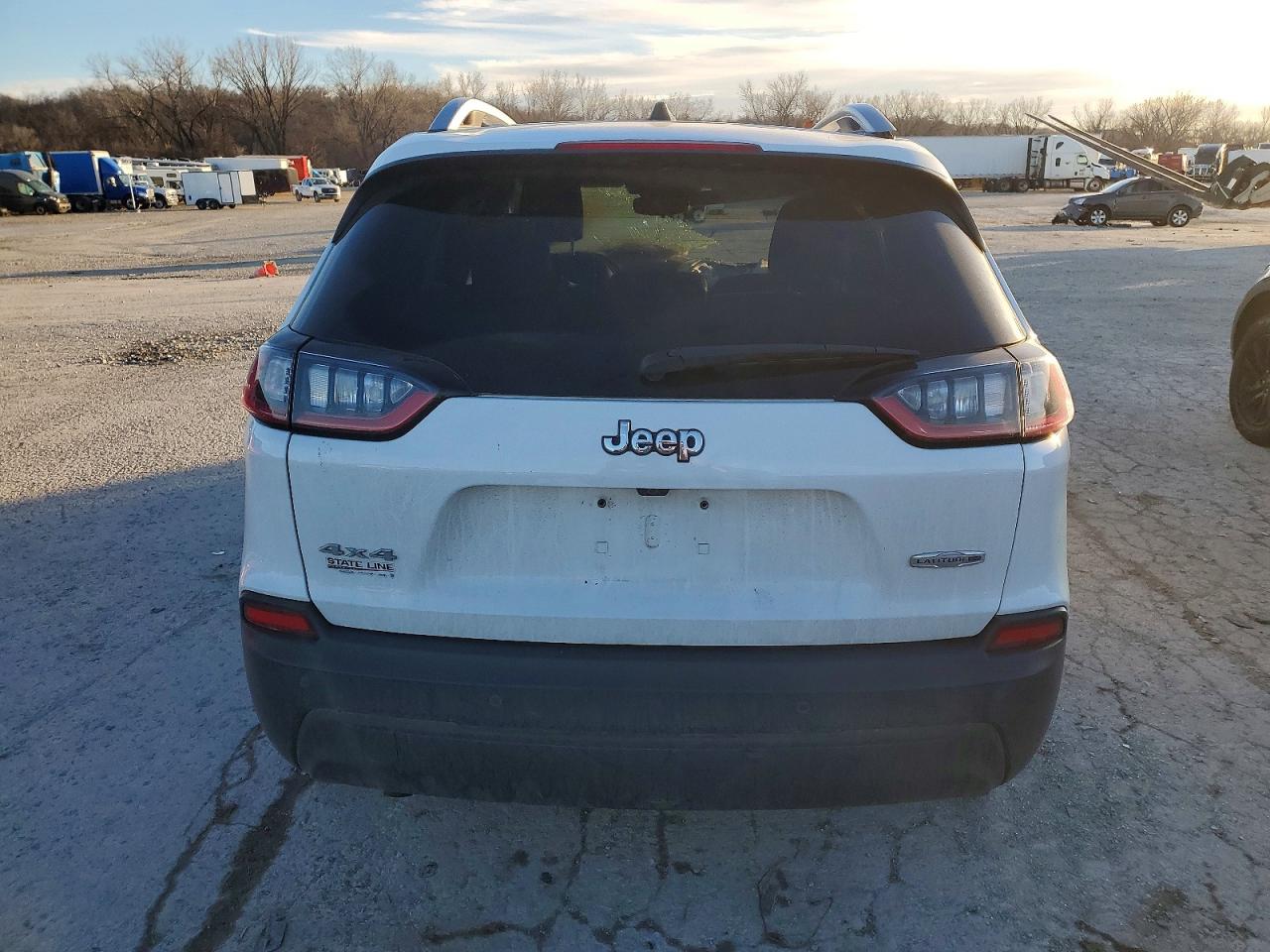2021 JEEP CHEROKEE LATITUDE PLUS photo 6