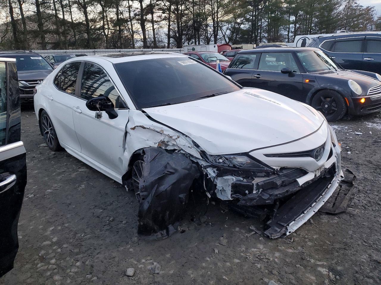 2023 TOYOTA CAMRY SE NIGHT SHADE photo 4